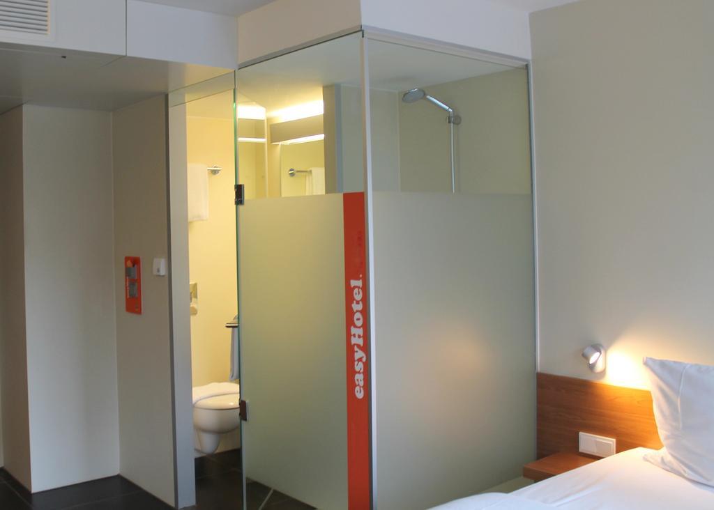 Easyhotel Frankfurt City Center Frankfurt am Main Room photo